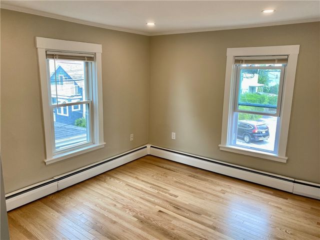 5 Simmons Street 2, Newport, RI 02840