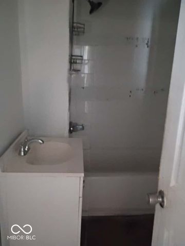 406 N Temple Avenue, Indianapolis, IN 46201