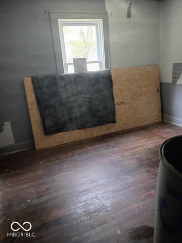 406 N Temple Avenue, Indianapolis, IN 46201