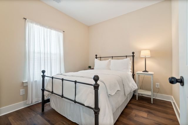 2012 Village Park Cir, Old Hickory, TN 37138