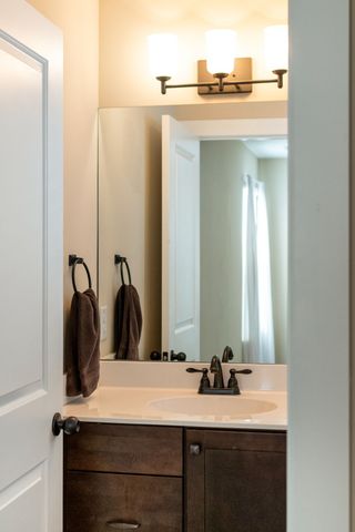 2012 Village Park Cir, Old Hickory, TN 37138