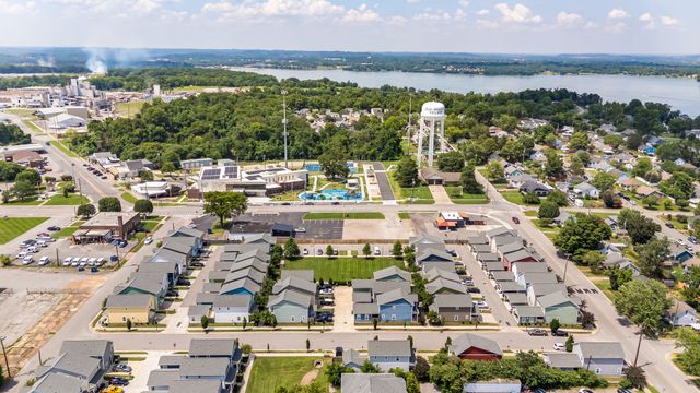 2012 Village Park Cir, Old Hickory, TN 37138