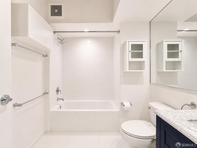 400 Grove Street 305, San Francisco, CA 94102