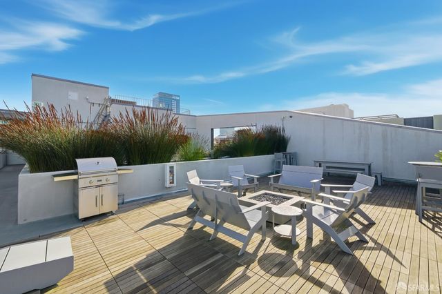 400 Grove Street 305, San Francisco, CA 94102