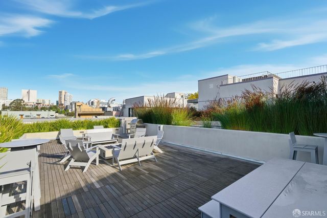 400 Grove Street 305, San Francisco, CA 94102