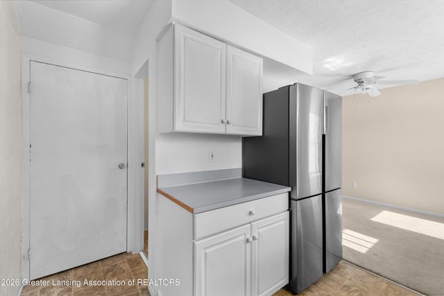 6137 Scotmar Drive, Lansing, MI 48911