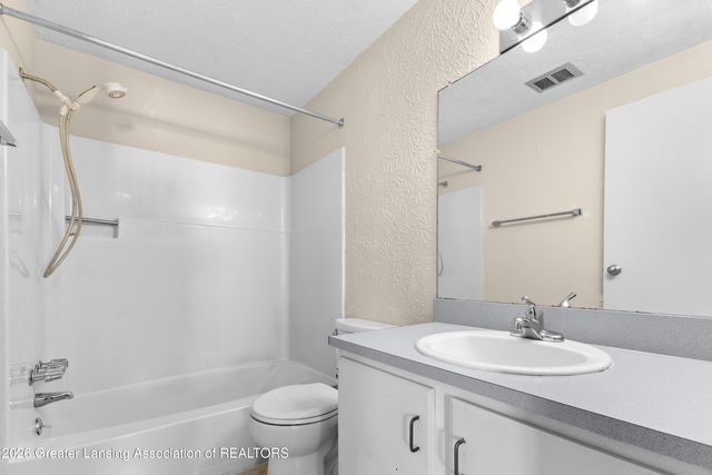 6137 Scotmar Drive, Lansing, MI 48911