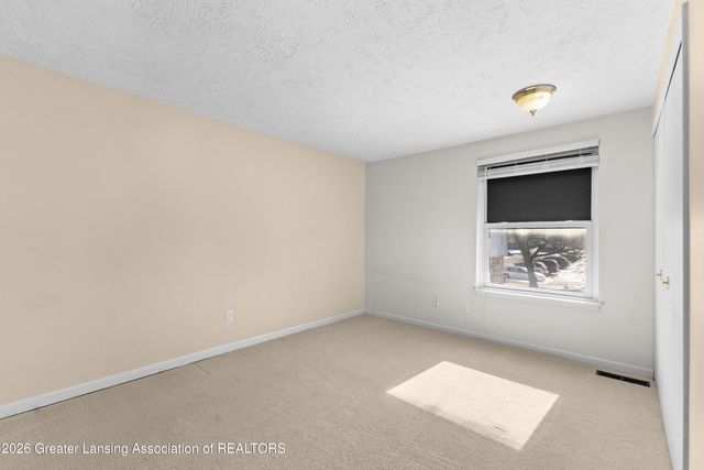 6137 Scotmar Drive, Lansing, MI 48911