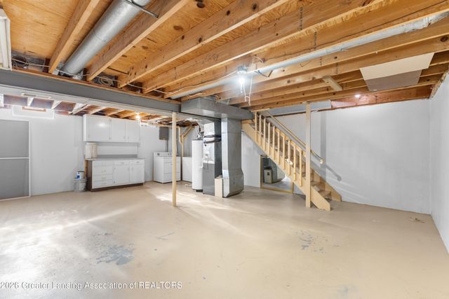 6137 Scotmar Drive, Lansing, MI 48911