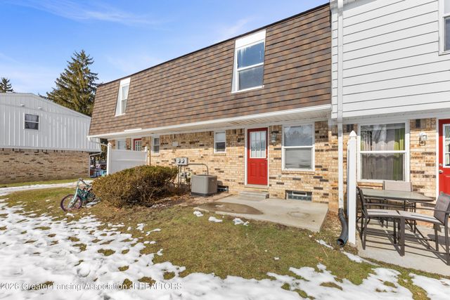 6137 Scotmar Drive, Lansing, MI 48911