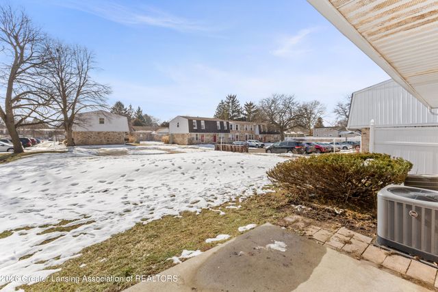 6137 Scotmar Drive, Lansing, MI 48911