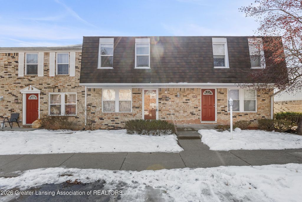 6137 Scotmar Drive, Lansing, MI 48911