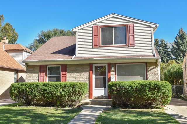 3028 N 76th STREET, Milwaukee, WI 53222