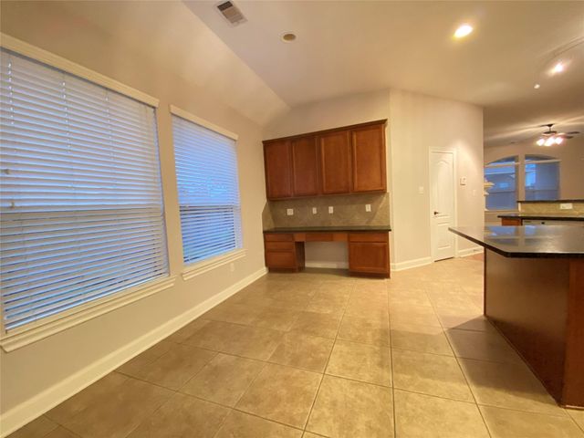 204 Bailey Brook Lane, Dickinson, TX 77539