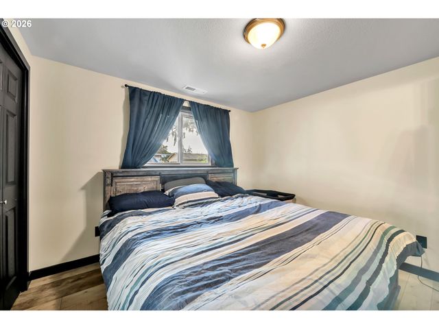 3740 MARSHALL Ave, Eugene, OR 97402