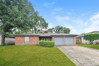 13706 Oleoke Lane, Houston, TX 77015
