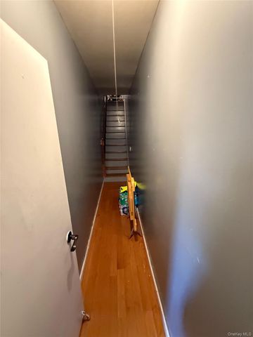 10737 Van Wyck Expressway, Jamaica, NY 11435