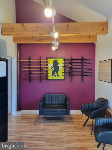 8 N VILLAGE AVE, Exton, PA 19341