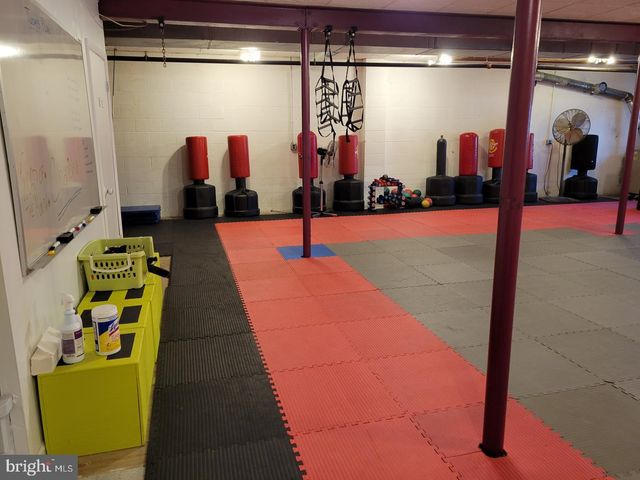 8 N VILLAGE AVE, Exton, PA 19341