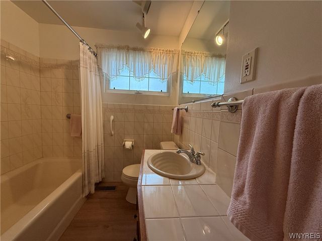 119 Greenleaf Avenue, Tonawanda, NY 14150