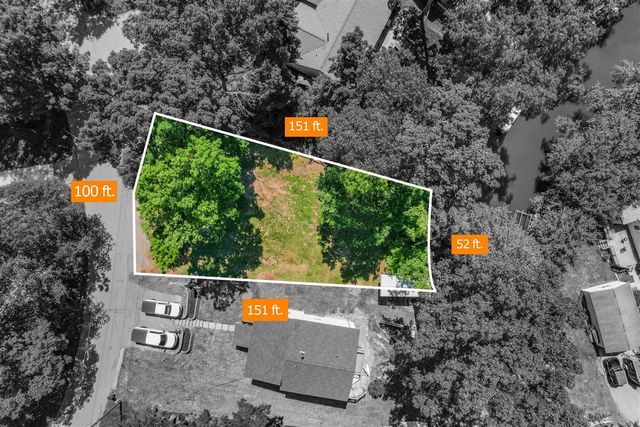 4325 Oakguard Drive, White Lake, MI 48383