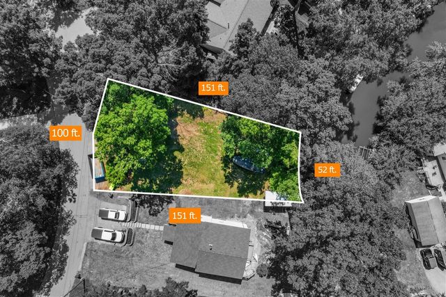 4325 Oakguard Drive, White Lake, MI 48383