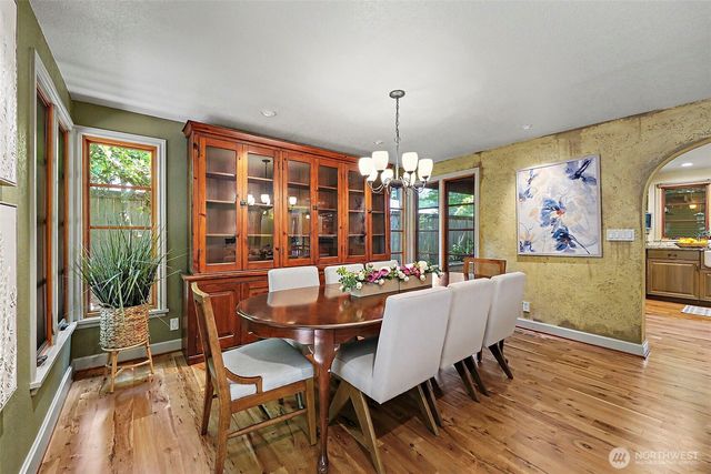 12838 NE 73rd Street, Kirkland, WA 98033