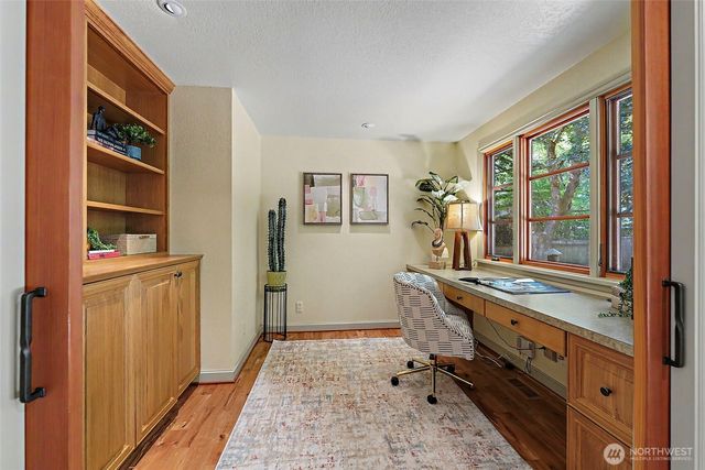 12838 NE 73rd Street, Kirkland, WA 98033