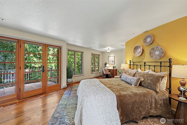 12838 NE 73rd Street, Kirkland, WA 98033