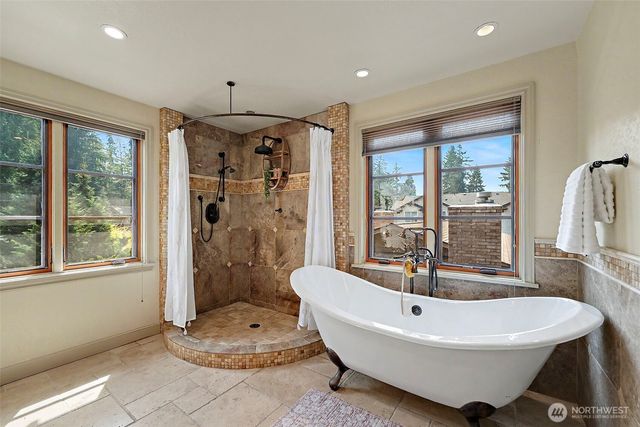 12838 NE 73rd Street, Kirkland, WA 98033