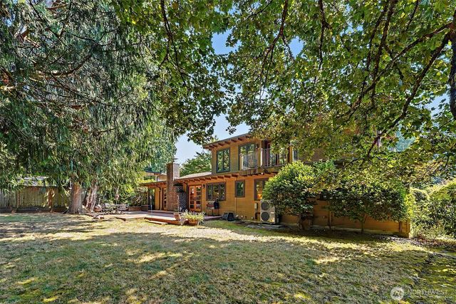 12838 NE 73rd Street, Kirkland, WA 98033