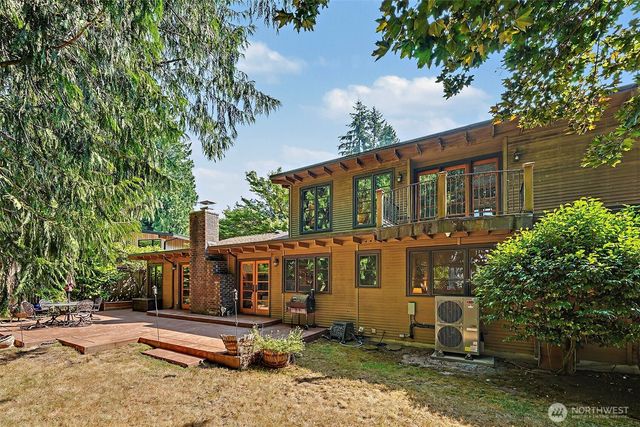 12838 NE 73rd Street, Kirkland, WA 98033