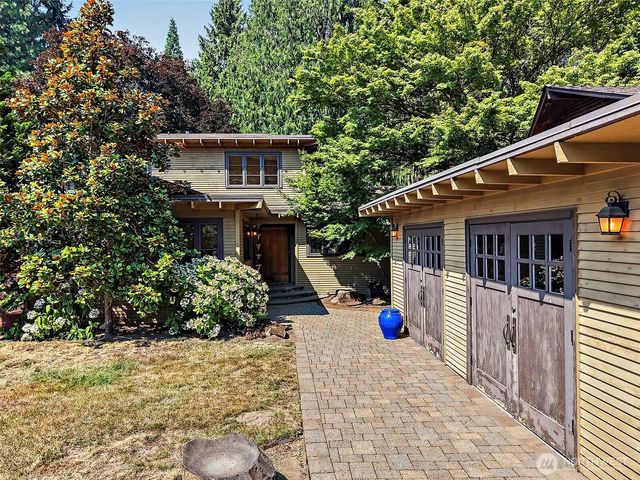 12838 NE 73rd Street, Kirkland, WA 98033