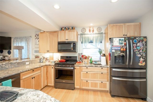 24690 Hawthorne Drive, Euclid, OH 44117