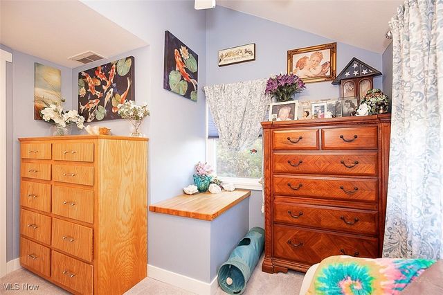 24690 Hawthorne Drive, Euclid, OH 44117