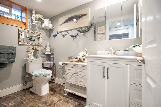 24690 Hawthorne Drive, Euclid, OH 44117