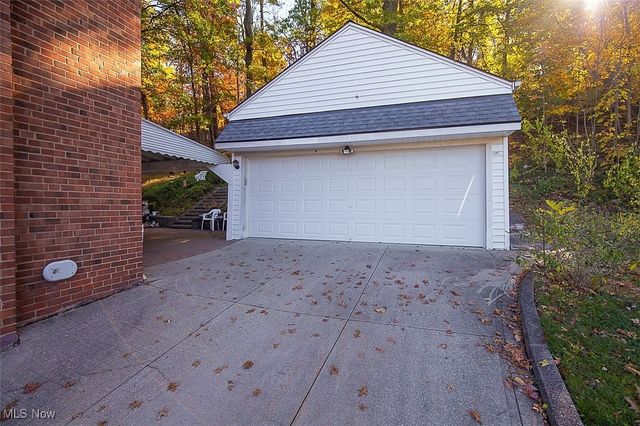 24690 Hawthorne Drive, Euclid, OH 44117