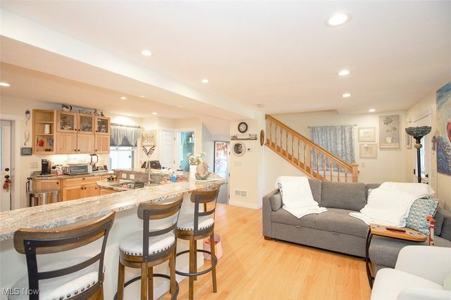 24690 Hawthorne Drive, Euclid, OH 44117