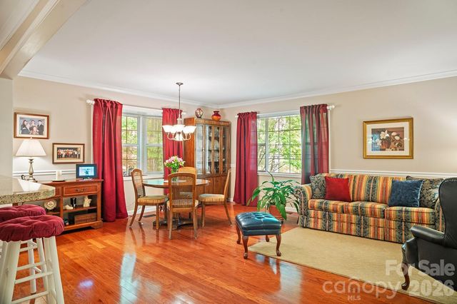 12 Steeplechase Court, Hendersonville, NC 28791