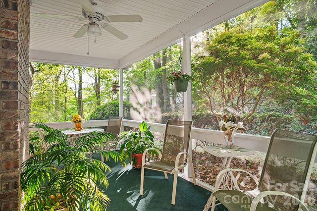 12 Steeplechase Court, Hendersonville, NC 28791