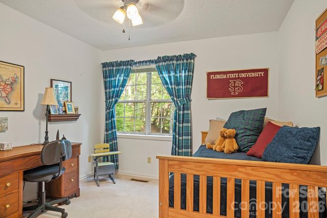 12 Steeplechase Court, Hendersonville, NC 28791