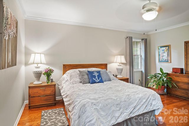 12 Steeplechase Court, Hendersonville, NC 28791