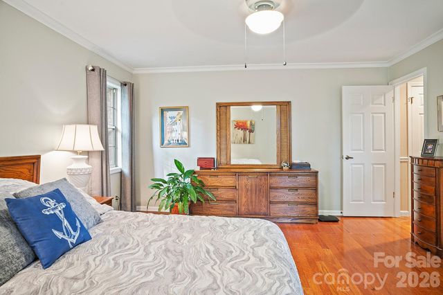 12 Steeplechase Court, Hendersonville, NC 28791