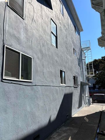 2831 Martin Luther King Jr Way, Oakland, CA 94609