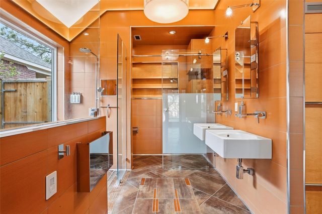 3531 Deerbrook Court, Pearland, TX 77584