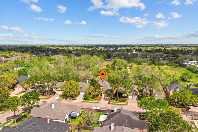 3531 Deerbrook Court, Pearland, TX 77584