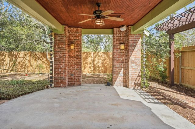 3531 Deerbrook Court, Pearland, TX 77584