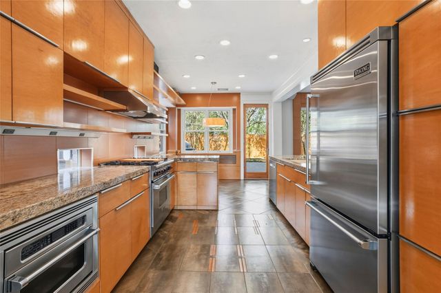 3531 Deerbrook Court, Pearland, TX 77584