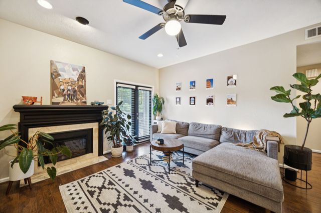 8601 Park Lane 726, Dallas, TX 75231