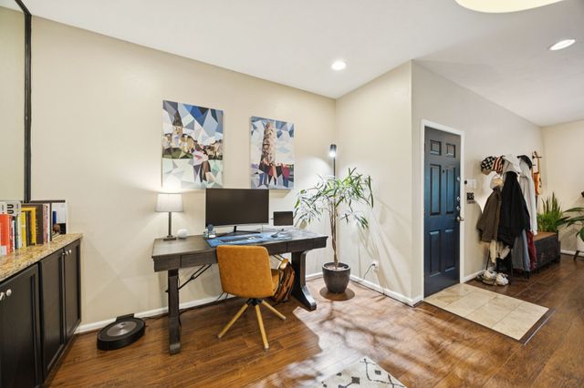 8601 Park Lane 726, Dallas, TX 75231